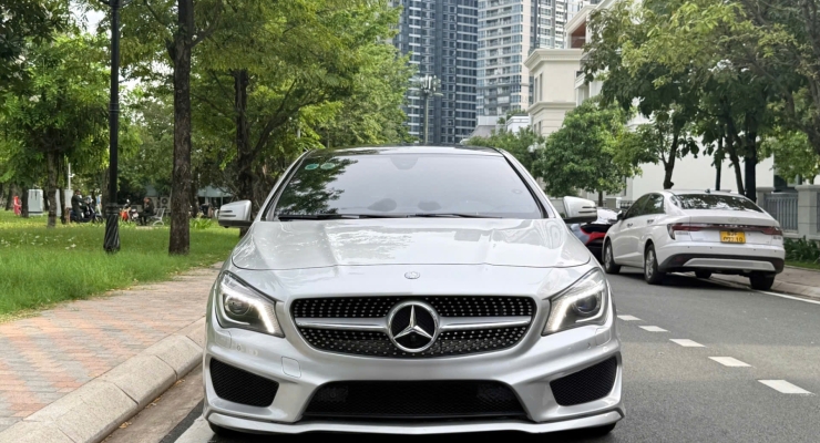 MERCEDES-BENZ CLA250 2016 BẠC/ĐEN 