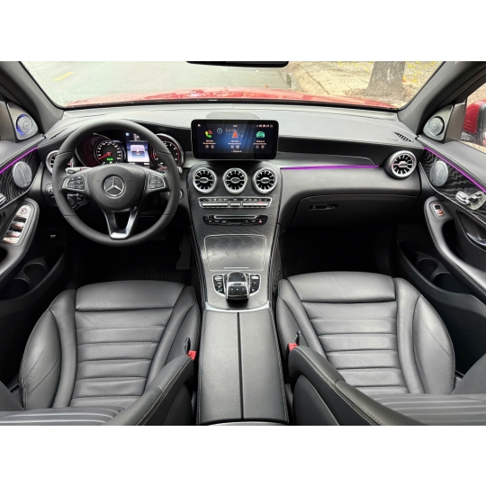 MERCEDES-BENZ GLC300 2019 ĐỎ//ĐEN NỔI BẬT