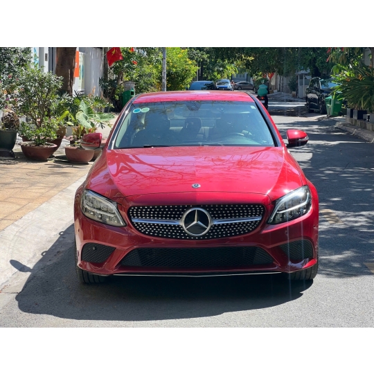 MERCEDES-BENZ C200 FACELIFT 2019 MÀU ĐỎ