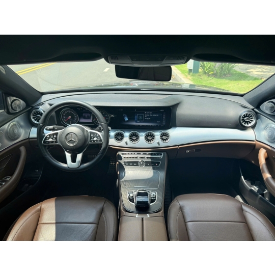 MERCEDES-BENZ E200 SPORT 2019 ĐEN/NÂU