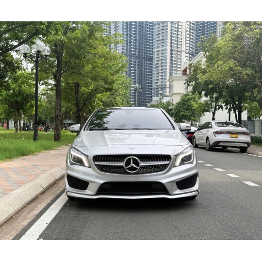 MERCEDES-BENZ CLA250 2016 BẠC/ĐEN 